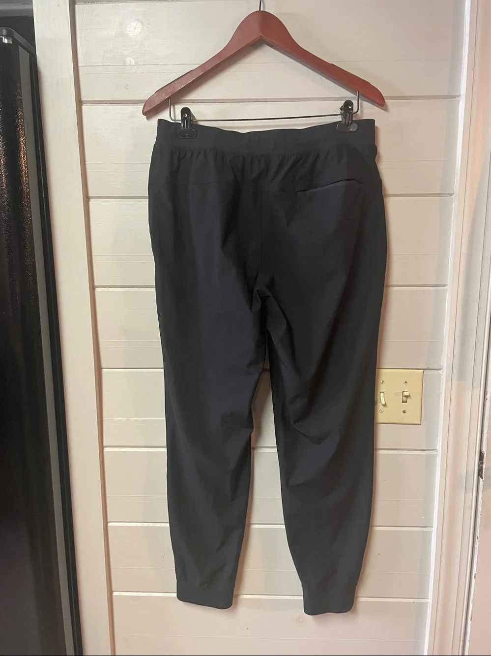 Lululemon Men’s ABC Jogger Size L.